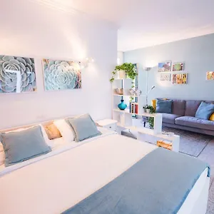 Superior With Balcony Apartment